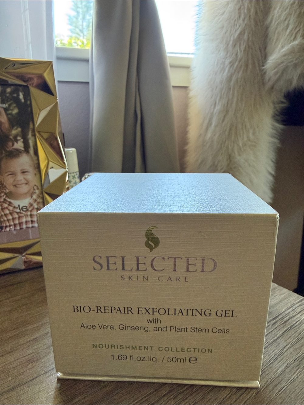SELECTED Skin Care Bio-Repair Exfoliating Gel - Cream & Gold